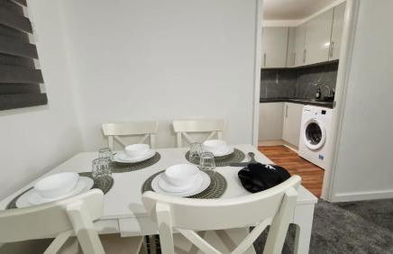 Amazing 1 bed entire flat with separate living room and kitchen in London With Free Parking - Foto 10