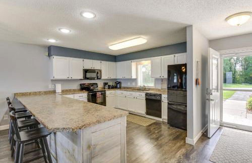 Marina Access and Lake Views Family Gem in Onamia - Foto 10