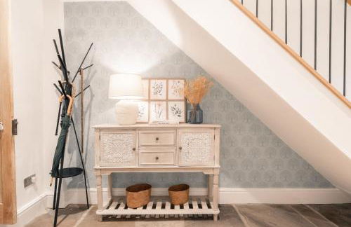 The Farmhouse - Photo 18