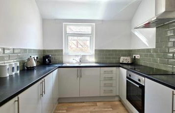 Claude Road Apartments by Switchback Stays - Photo 26