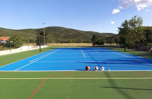 Villa Almas with swimming pool, tennis court, sauna, gym, grill house - Foto 17