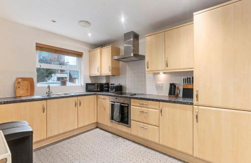 Redhill,Sleeps9,Parking,17minsLGW30 to London - Foto 4