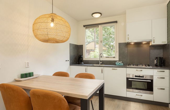 Bungalow in Park De Peel - Car-free Retreat - Photo 4