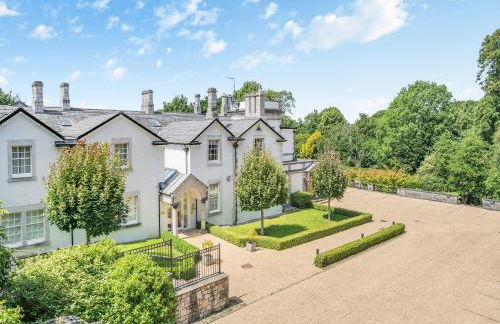 Apartment 14, Hazelwood Hall - Photo 1