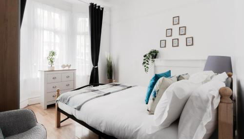 4 Bed House - Sleeps 8 - Garden Pets Wifi - Foto 4