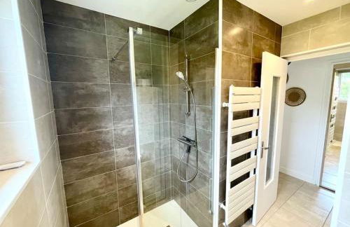 Appartement Le Cosy - Rénové - 3 Chambres - Foto 5