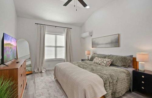 Starlight Horizon 2 Cabins Hot Tub & Pool - Pet-Friendly Texas Hill Country Stay Near Canyon Lake Sleeps 12, Stargazing, Group Getaway - Foto 40