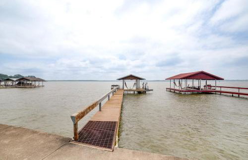 Waterfront Retreat with Dock on Cedar Creek Lake! - Foto 31