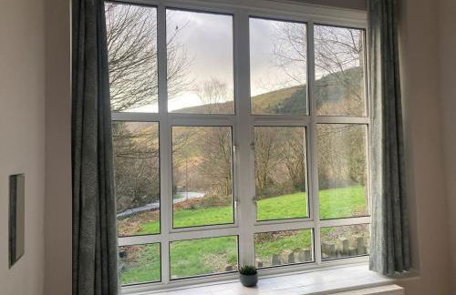 Tyn-Y-Berth Sleeps 27 luxury group accommodation - Photo 5