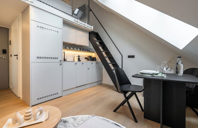 HONEST Karlín - Foto 61