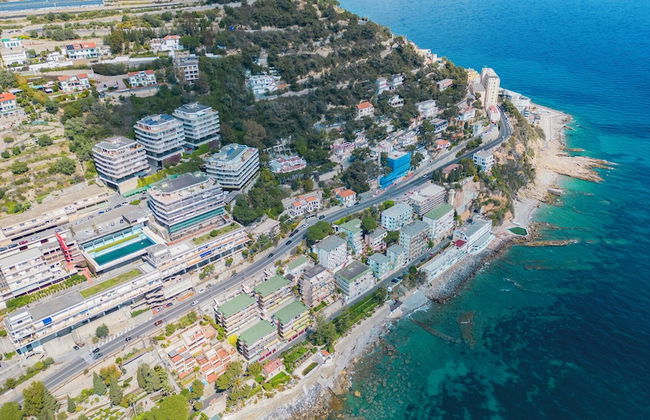 Sky & Sea Apartment by Wonderful Italy - Photo 35