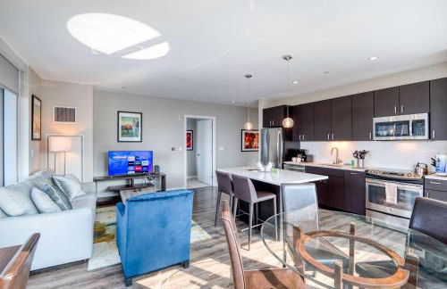 Luxury Apt with Balcony In Seaport - Foto 11