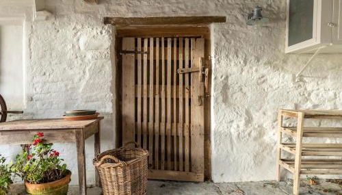 Beautiful Cotswold Farmhouse with Hot tub - Foto 2