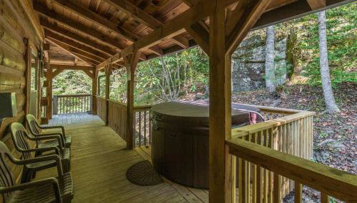Hot Tub & WiFi - Big Boulder - Red River Gorge KY - Foto 5