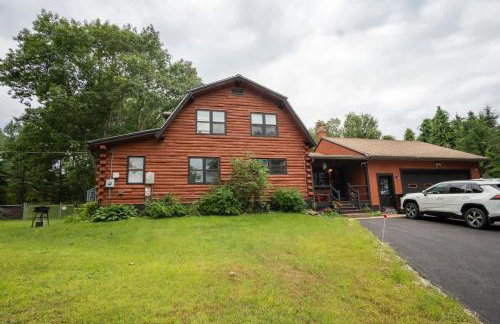 Cozy Log Cabin- W Fireplace - Foto 35
