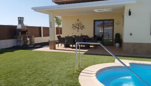 Villa Thais, private heated pool, ideal for your holidays in Caleta de Fuste - Foto 2
