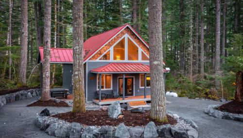 Lux Chalet with Air Hockey, Hot Tub, & Fire Place - Foto 3