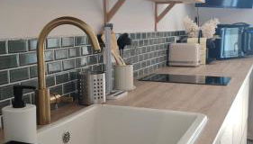 Terracotta - T2 avec Terrasse proche de Cassis - Foto 3, stove, dishwasher