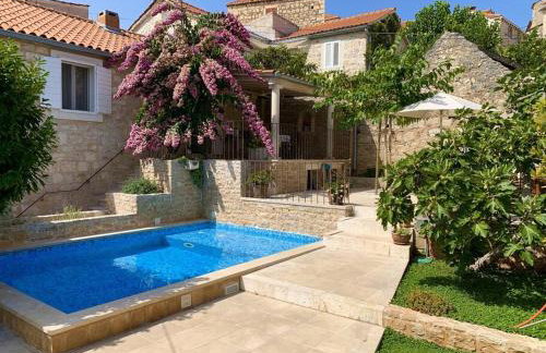 Heritage house Dvor - Photo 1