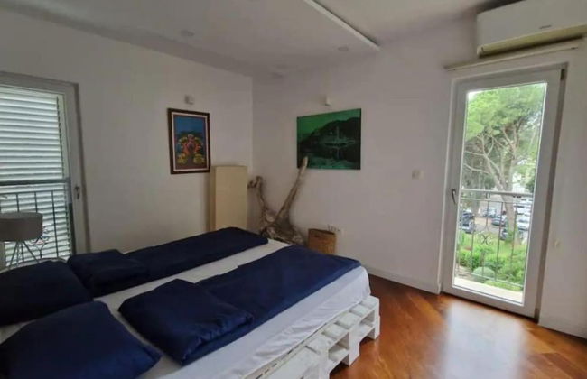 Relaxing Tivat Stay With Balcony & Free Parking - Photo 3