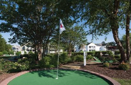 Charming 2BR Colonial Apartment with Resort Access - Foto 25