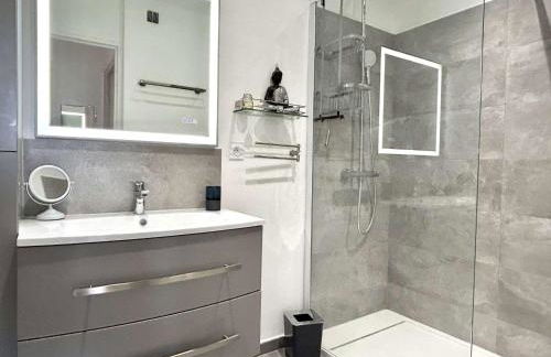 Appartement 3 pièces à Fréjus avec piscine partagée, près du centre - FR-1-226A-205 - Foto 11