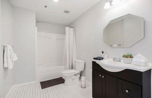 Cozy 1BR Parking, Rooftop, Near Arrowhd & TMobile - Foto 57