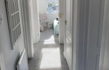 The Sashes - Cozy Apartment - FREE Parking - Ultrafast WIFI - Smart TV - Netflix - sleeps up to 6! Close to Poole Town Center & Sandbanks & Bournemouth - Foto 13