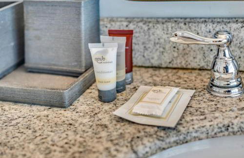 Lavish Abode! Newly Renovated and Decorated! - Foto 23