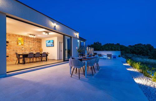 Villa Matea - heated pool, peace, view - Photo 18