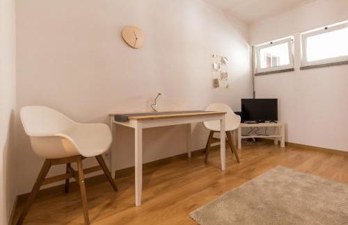 "HomeySuite" in Fontainhas - Photo 15