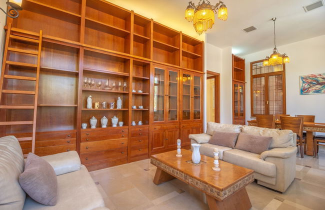 Art apartment in Mamila - Photo 18