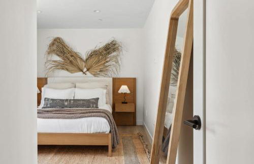 Tide House - Unit B Modern Seaside 1BD w Parking - Foto 16