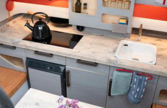 Ausgebautes Freifallrettungsboot KNUTSCHKUGEL - Foto 15