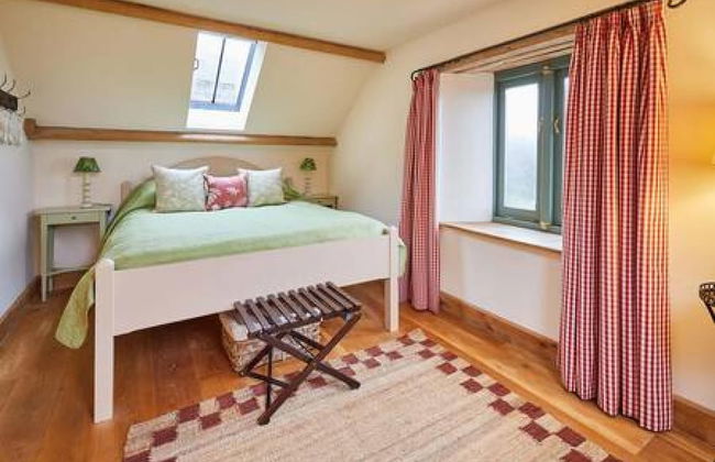 Host Stay Llewenau Draw Barn - Photo 2