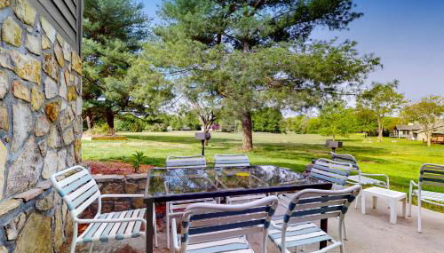 Relaxing Studio Sleeps 4 Near Golf & Douglas Lake - Foto 5