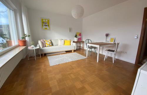 Lichtblick unter der Buche - Foto 2