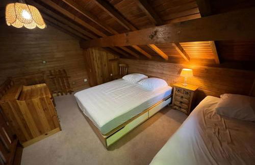 Chalet entier, vue panoramique, ruisseau et sauna. - Foto 43