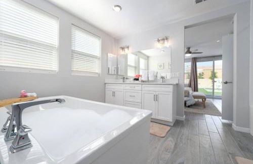 Chilled Salt Pool Luxury Firepit Mini Golfing - Foto 20