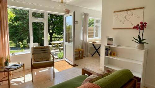 Shearwater, Moor and Sea Holidays, lovely tranquil space between Exmoor and the North Devon Coast - Foto 2, Garden view