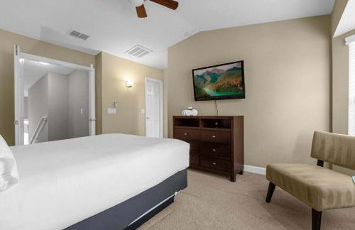 Sunny Summer in FL - Relax in a TownHome by Disney! - Foto 22