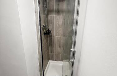 New Manchester City Getaway House with 2 FREE Parking - Foto 51