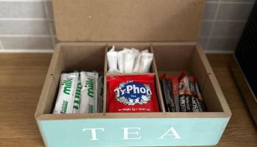 Modern Detached 4-Bedroom 2-Bath Home, Guildford - Foto 4