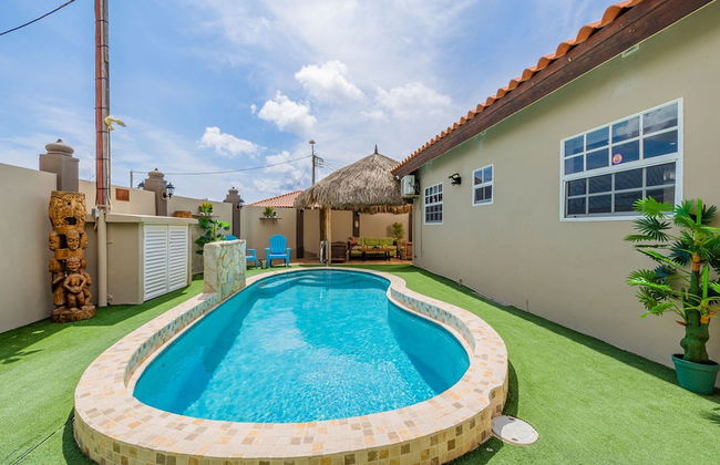 Urban 5BR Private Pool Getaway 10 Min- Bch - Foto 33