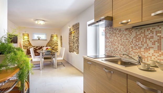 Fascinating Apartment in Medulin near Beach - Foto 5, Cocina privada