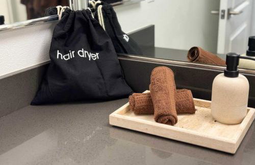 Modern Retreat 10 Min from Disneyland With Pool & Gym - Foto 69