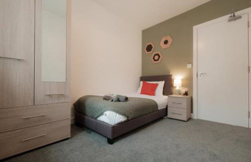 Riya Apartments - Modern & Spacious 6 bed 3 Bath House - Gateshead - Foto 8