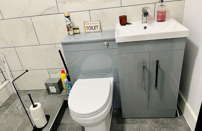 Newly Refurbished 1-bed Apartment in Croydon Se25 - Foto 13