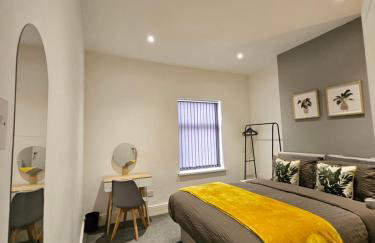 By the Joyous Stays - House with home comforts - Foto 28