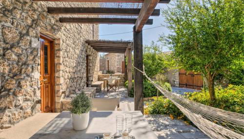 Mare Monte Luxury Suites - Photo 3